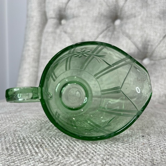 Vintage Glass Etched Green Flower Rose Creamer Small Pitcher Kitchen Coffee - Picture 3 of 8